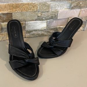 NWOT COACH Black Leather Twist Heeled Sandals